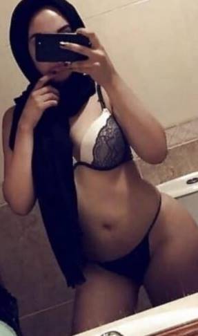 Türbanlı Escort Bayan Esmayla Tutkunun Buluştuğu Nokta