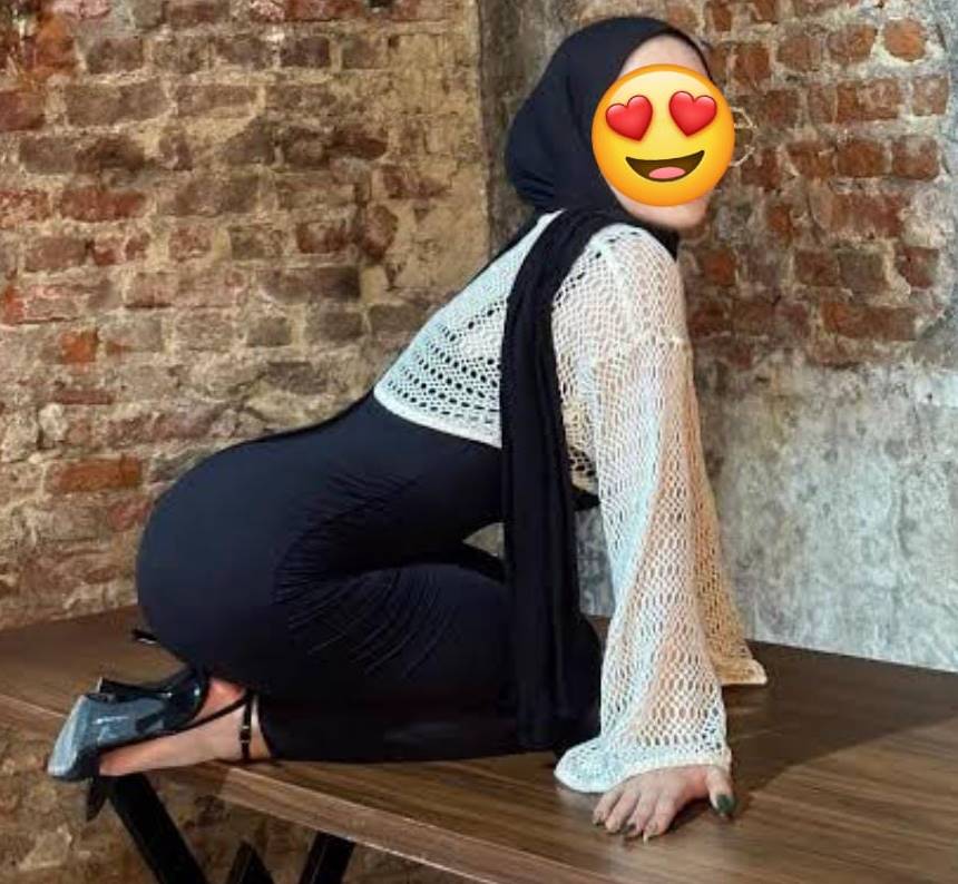 Türbanlı Escort Bayan Sedayla Hayalinizdeki Deneyim